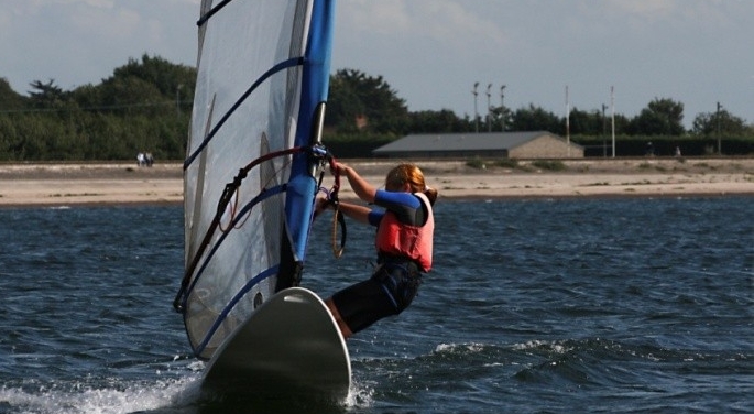 windsurfing image windsurfing image